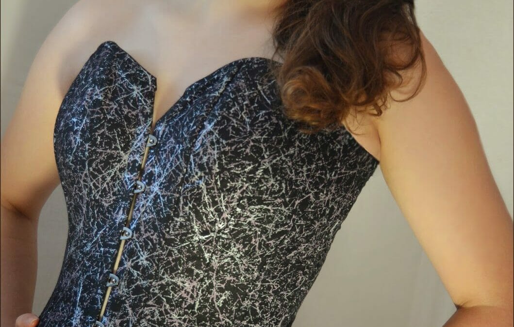 My Finished Corset + a Boudoir Photoshoot!